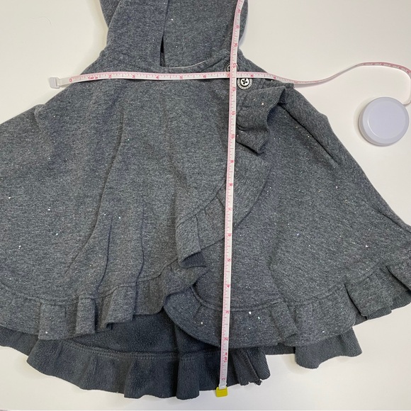 Max Studio Baby Girl Sparkly Hooded Ruffle Poncho Cape Sweater 24M - Picture 8 of 10